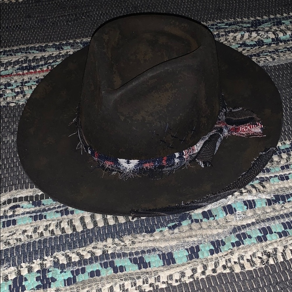 Leather Rugged Outdoors Hat - Vintage Style